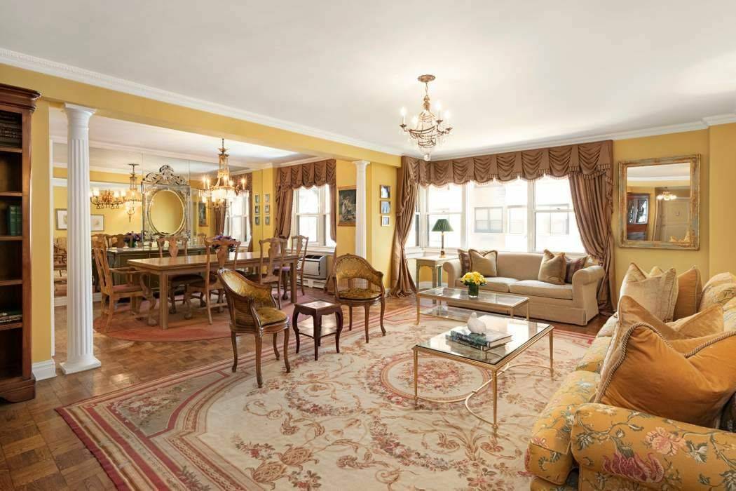 Perfectly situated on Fifth Avenue, directly across from the Metropolitan Museum of Art and Central Park, this grand one Bedroom, one and a half Bath apartment is a true gem.