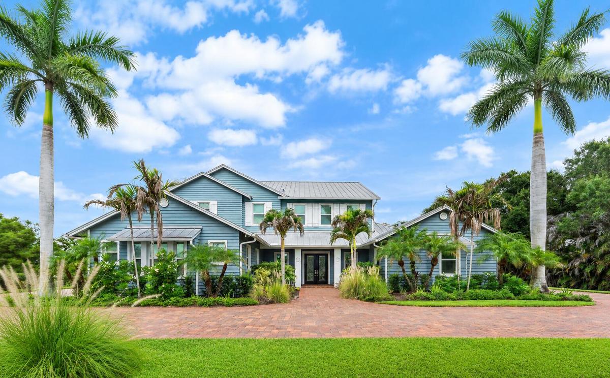 Welcome to 2952 SW Buena Vista Dr in Stuart West