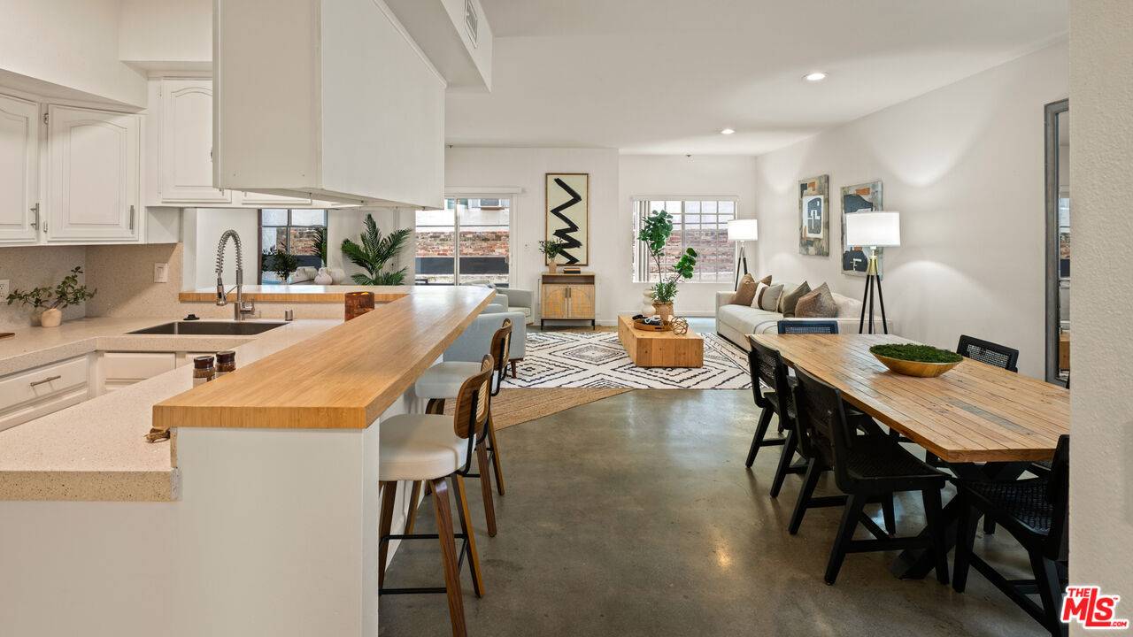 10627 Ashton Ave 2BR Westwood La