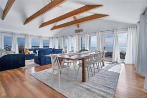 note two week minimum rental Nestled in sunny Westbrook, CT this 3BD 2BA waterfront beach house sleeps 8 10 is close to casinos, spas, wineries, shopping, marinas.