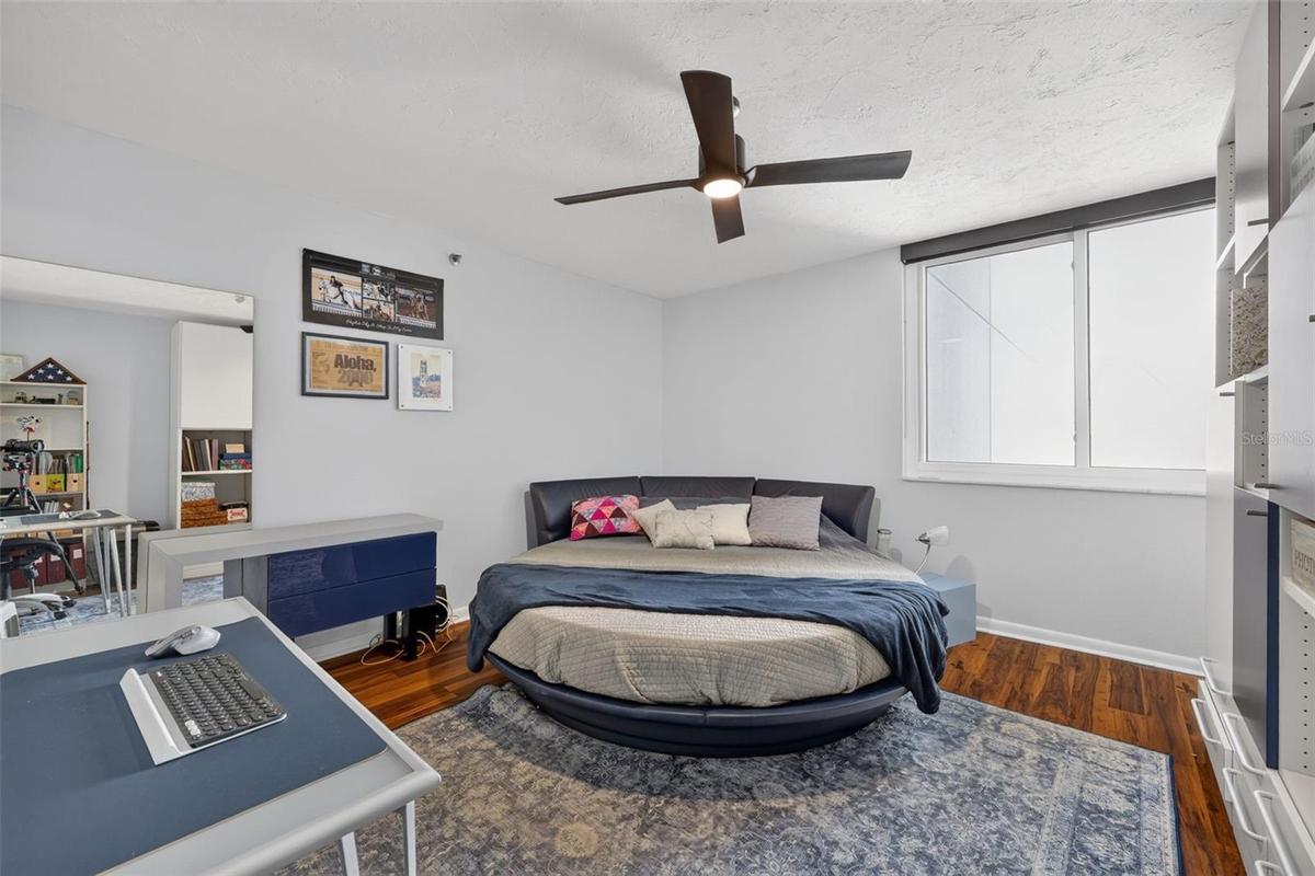 2nd bedroom