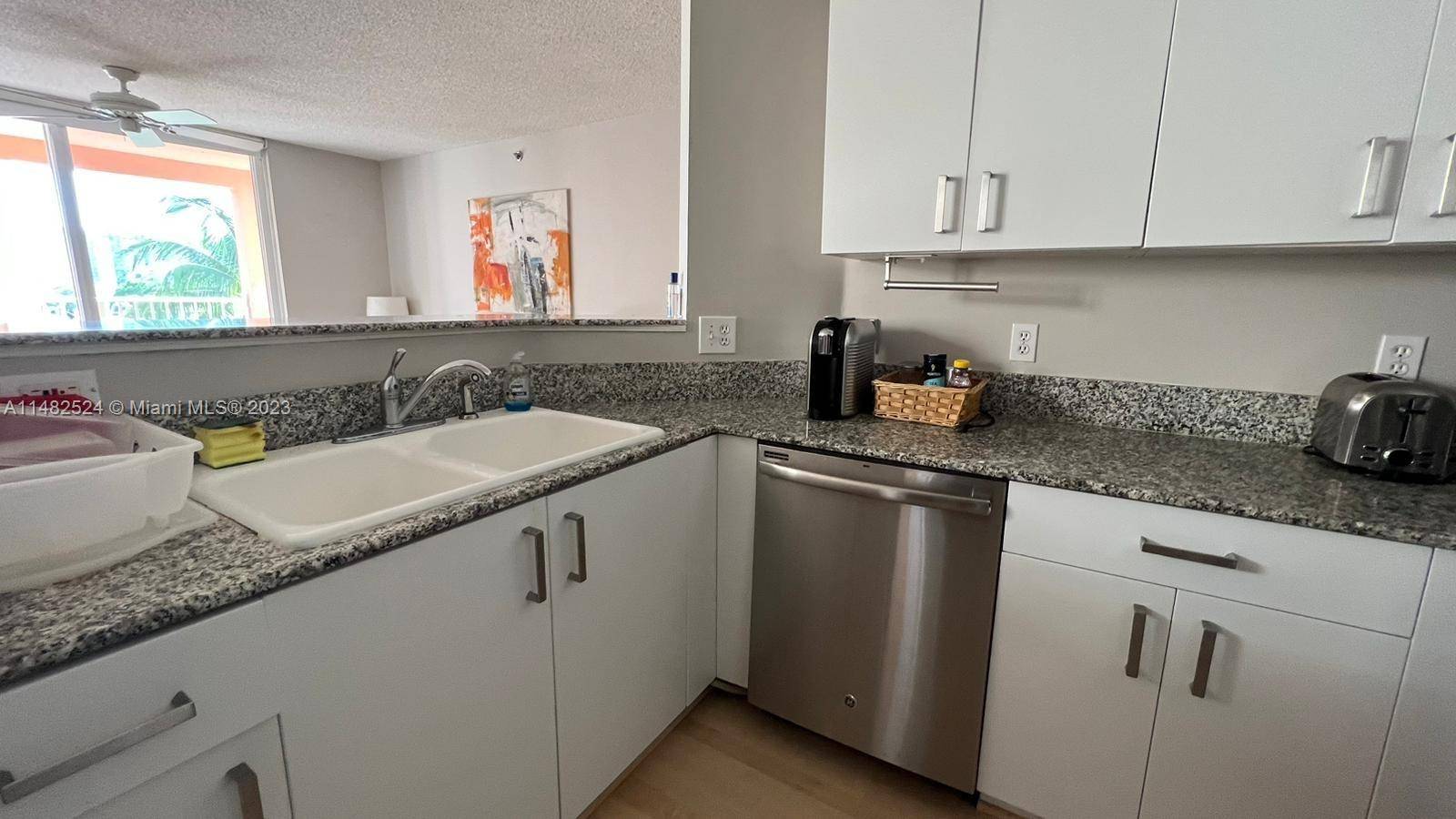 SHORT TERM OK call for details Fully furnished Pool view 1 1 in heart of Aventura, wood floors, private balcony, full size washer dryer, and super clean.