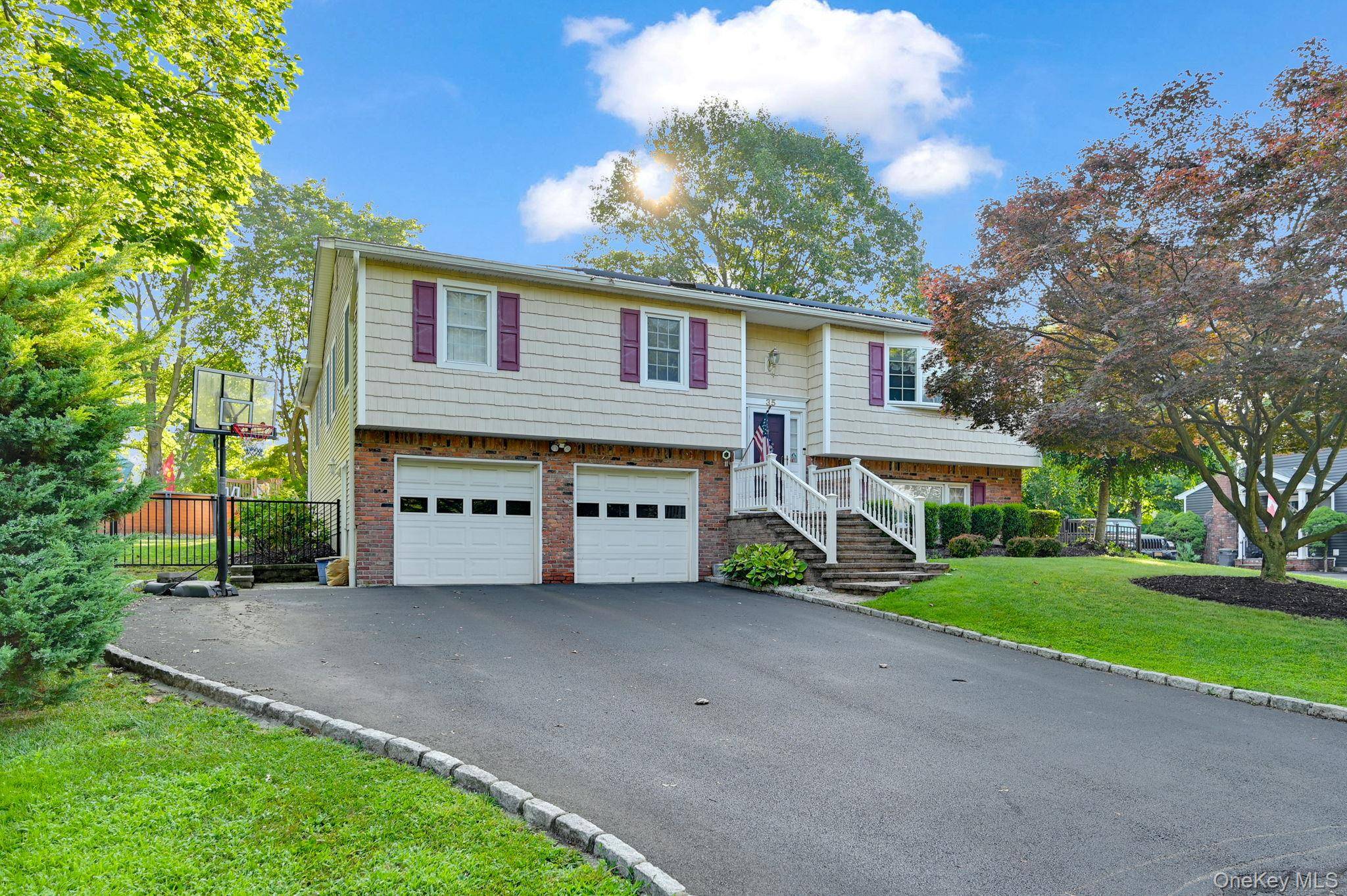 Updated amp ; expanded 6 bedroom, 3.