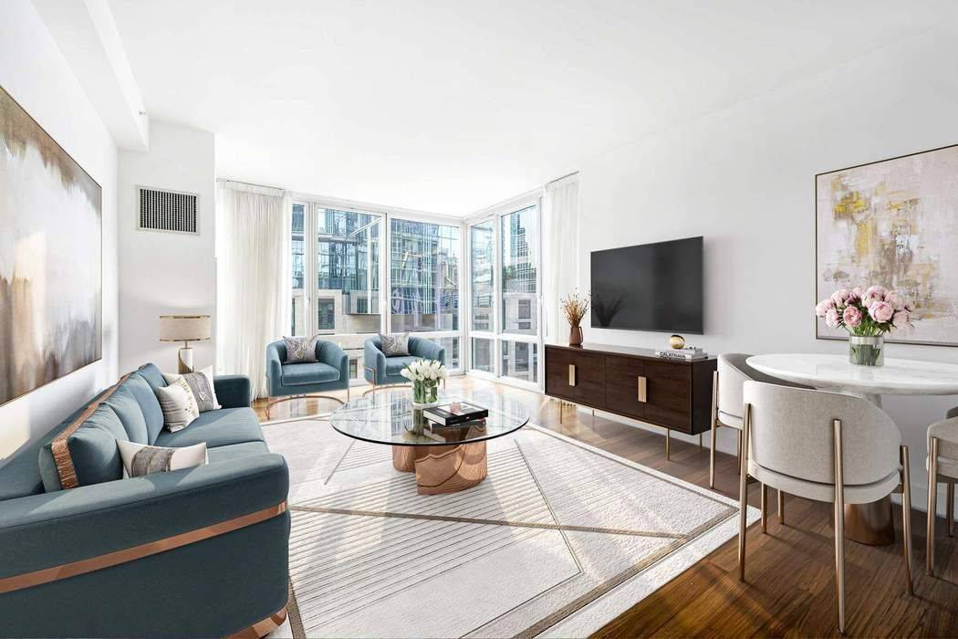 Stunning, elegant one bedroom apartment with floor to ceiling windows, all with western exposure is available for your enjoyment.