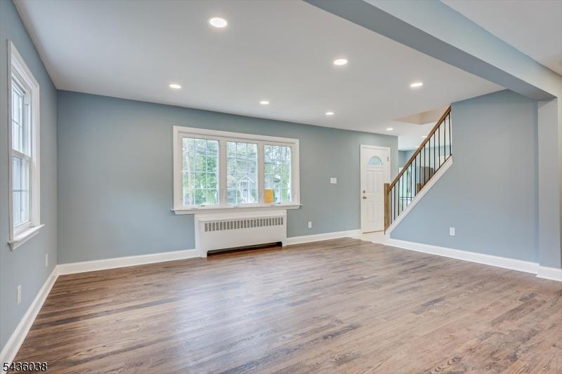Open Concept Living/Dining Rm