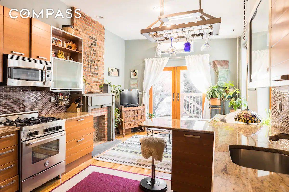 We have a private, spacious, beautiful two bedroom available in the Center of Park Slope, with the backyard featuring an outdoor deck and garden in a charming brownstone style building.