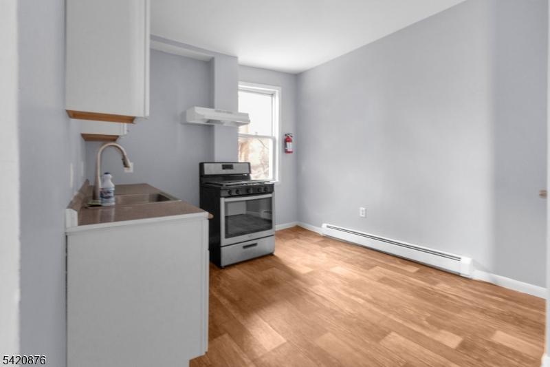 95 First St, Elizabeth, NJ