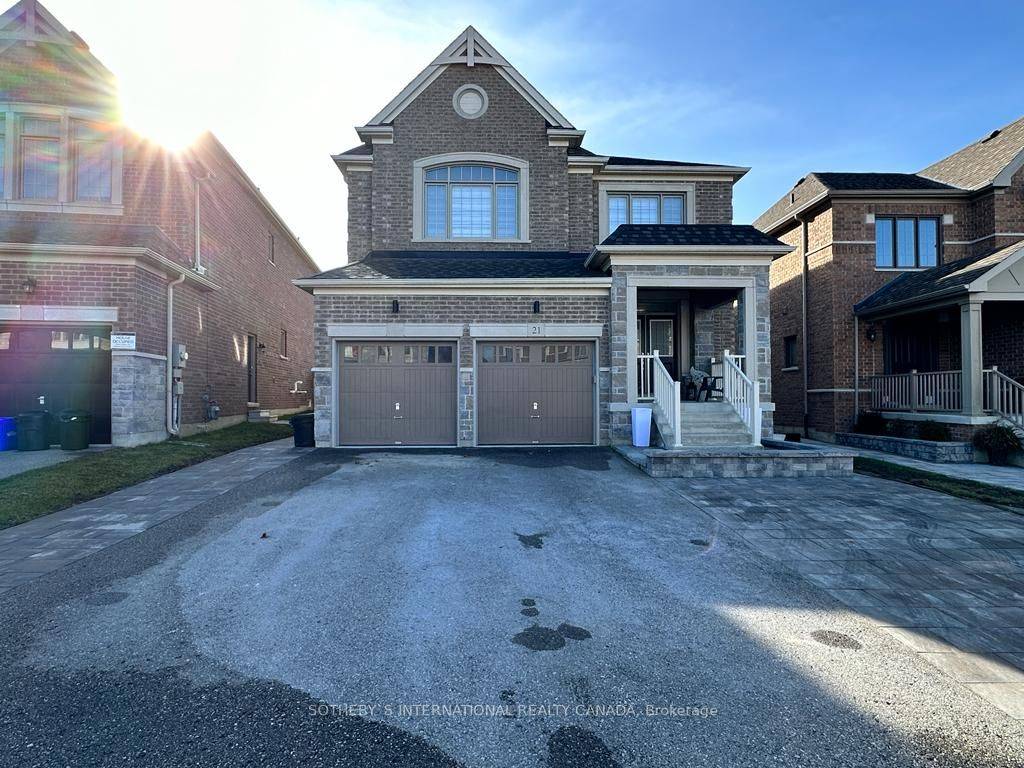 Welcome to your brand new, fully furnished 1 bedroom basement apartment in the picturesque community of Sharon, East Gwillimbury.