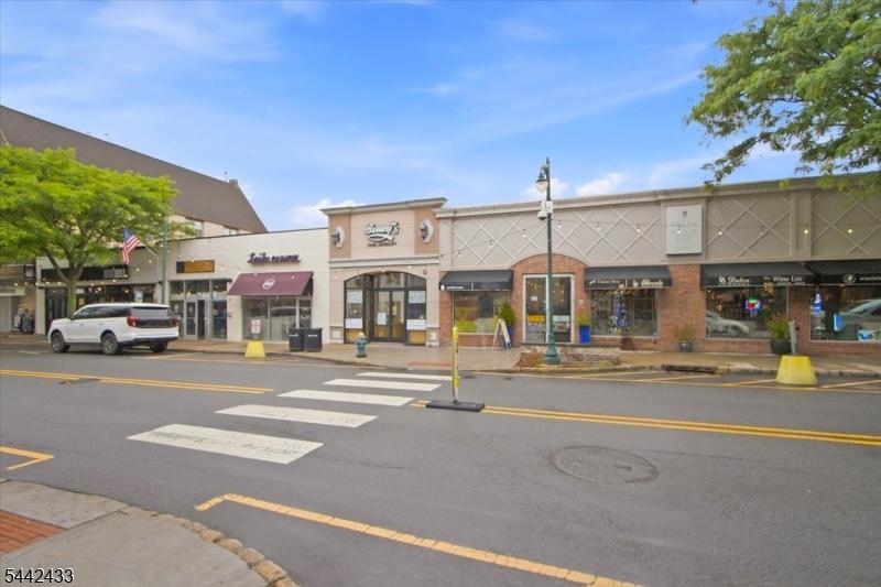 Springfield Ave