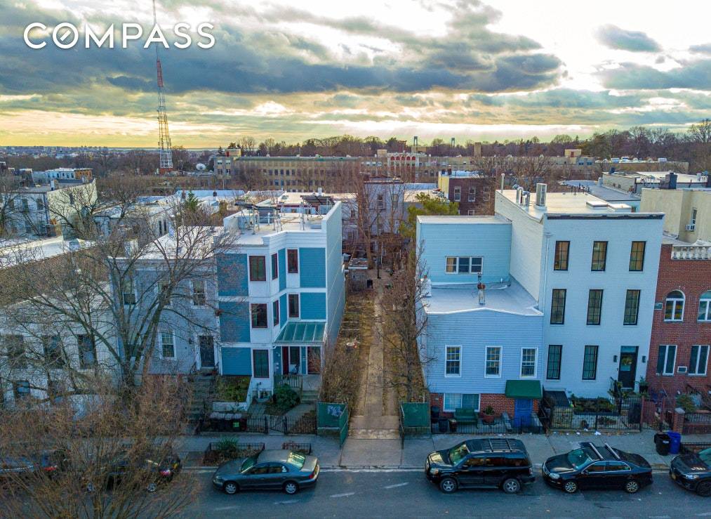 532 17th Street is located on a 20 x 100 foot lot in prime Windsor Terrace, between Prospect Park West and 10th Avenue.