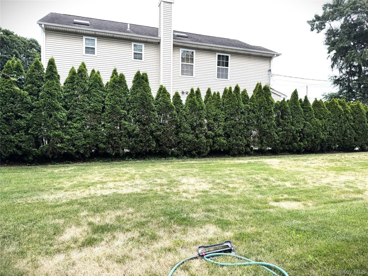 PRIVATE YARD