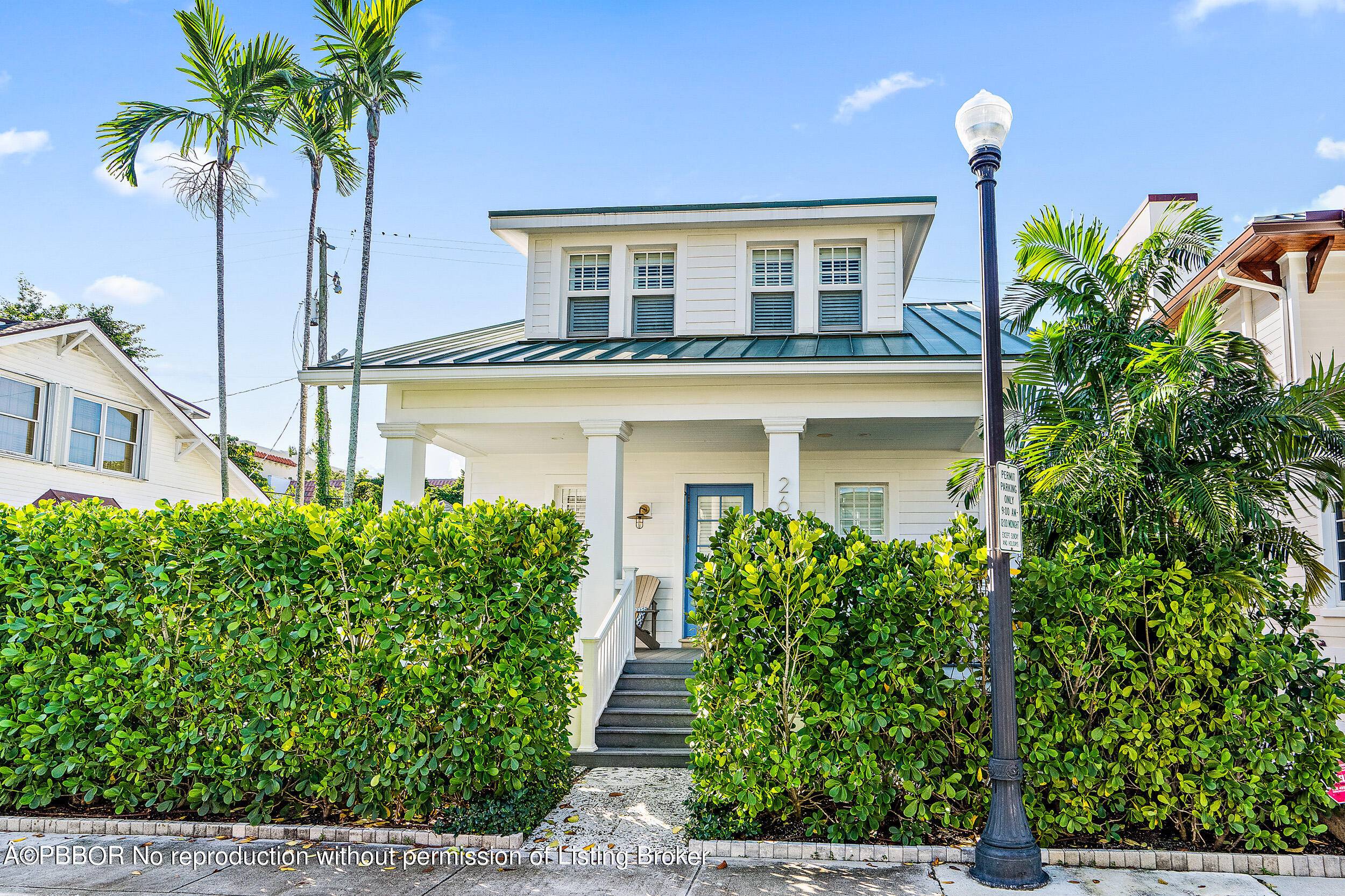 Available April to Jan 2024 This 3 bedroom, 3 bath Palm Beach cottage is located two blocks from the Ocean and one block from the Intracoastal.