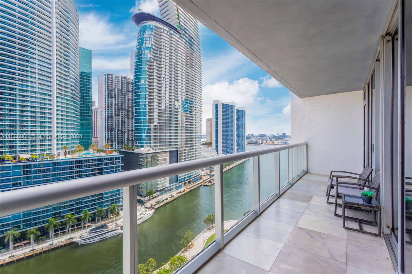 Enjoy breathtaking views of Biscayne Bay from this North East facing, spacious Luxury Apartment in the highly sought after 03 Line of Icon Brickell where Short Term Rentals are permitted.