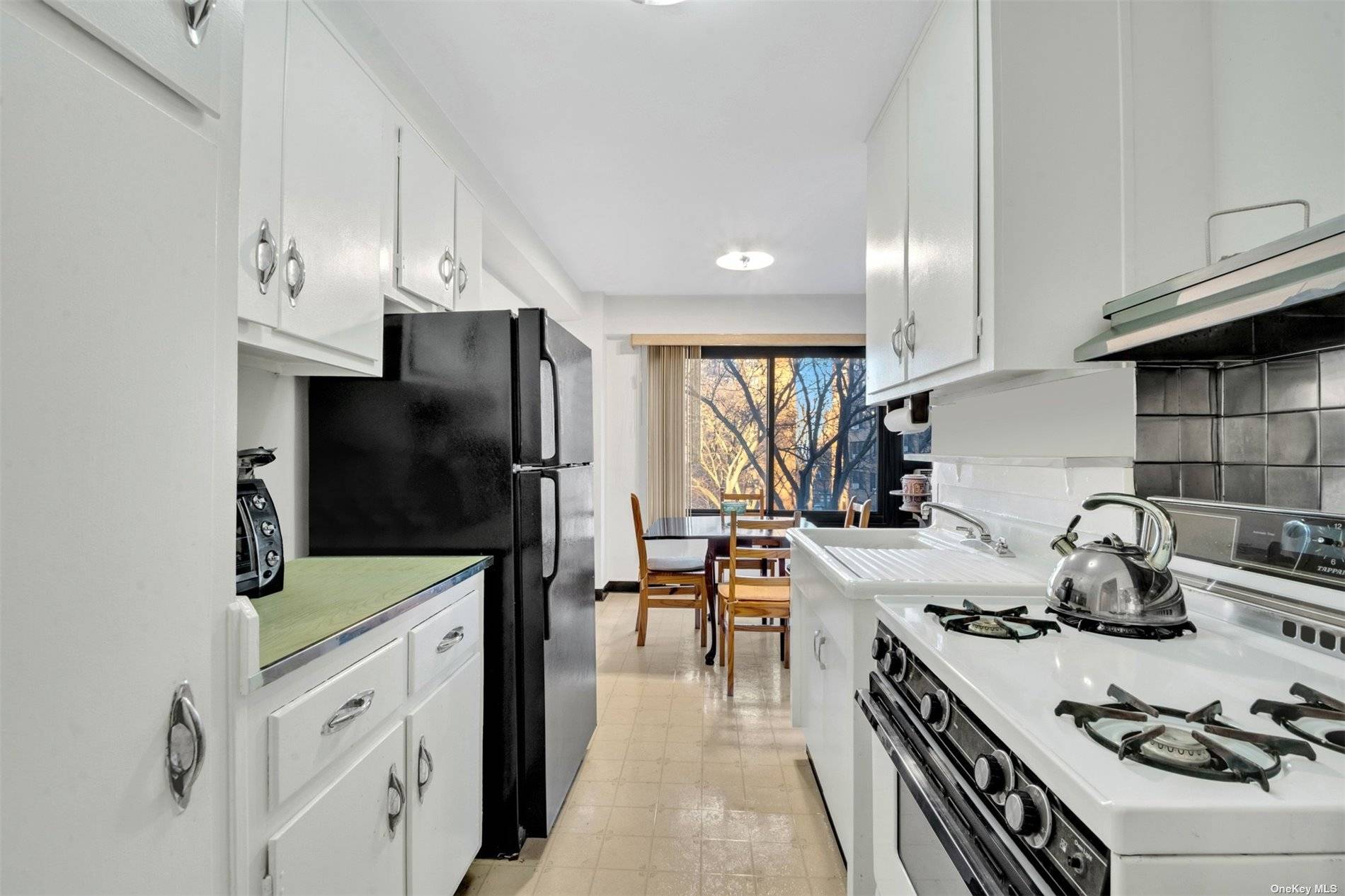 Sun filled 2BR home in Astoria, spacious and inviting.