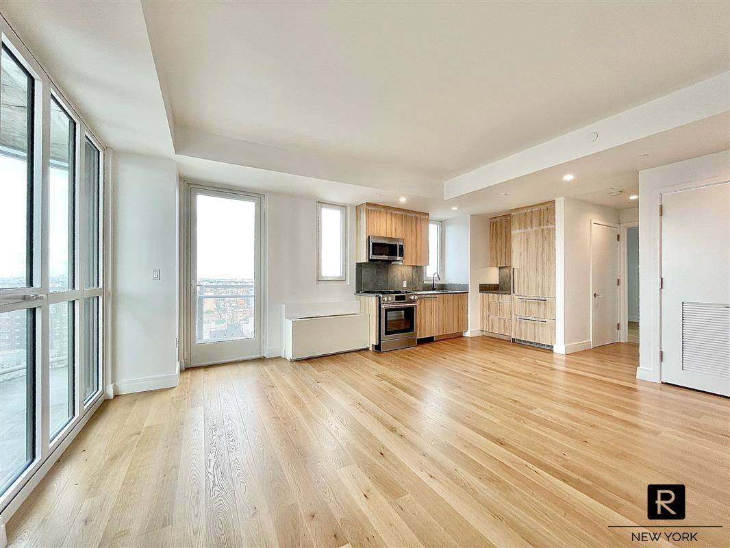 Stunning high floor corner 2 beds, 2 baths with an efficient layout that maximizes space and light.