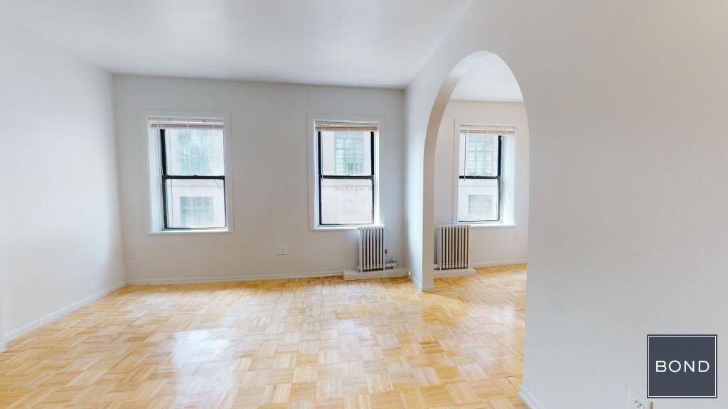 Entire floor, bright 1 bedroom apt with a dining room, can convert to 2 bedrooms, high ceilings, arched doorways, hardwood floors, 1.