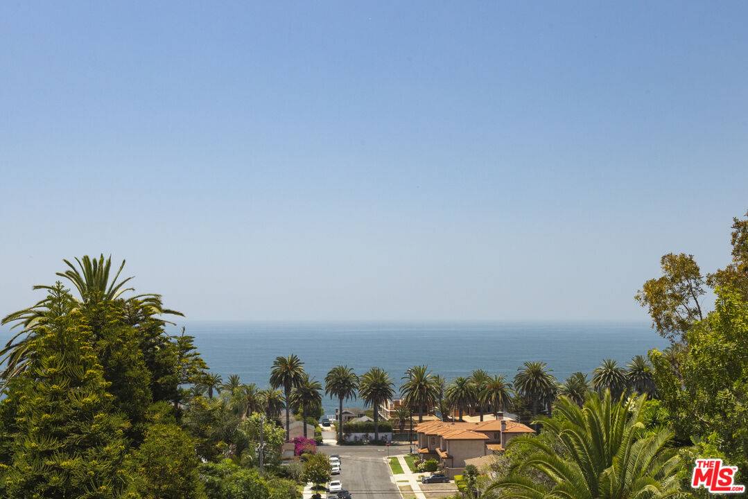 1230   Silvius Ave 4BR La