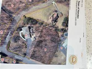 Beautiful lot ready to go in well established high end neighborhood in north Hamden.