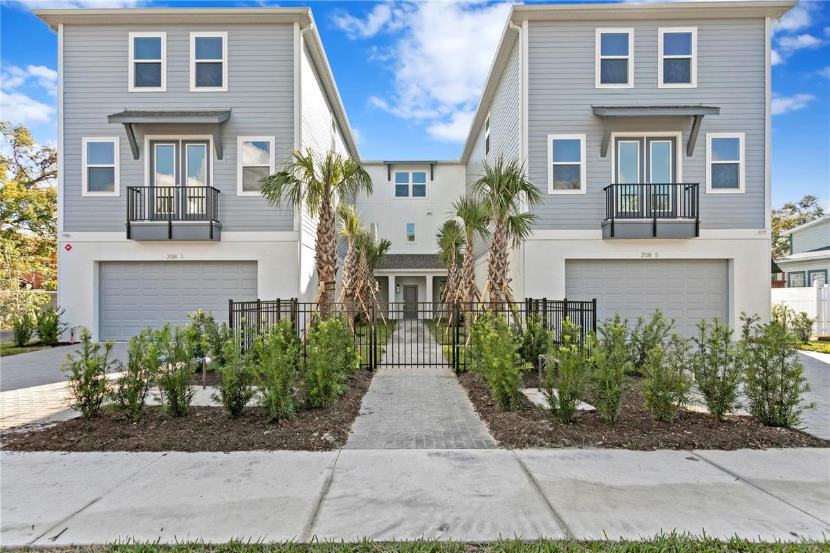 Gorgeous entry for your visitors