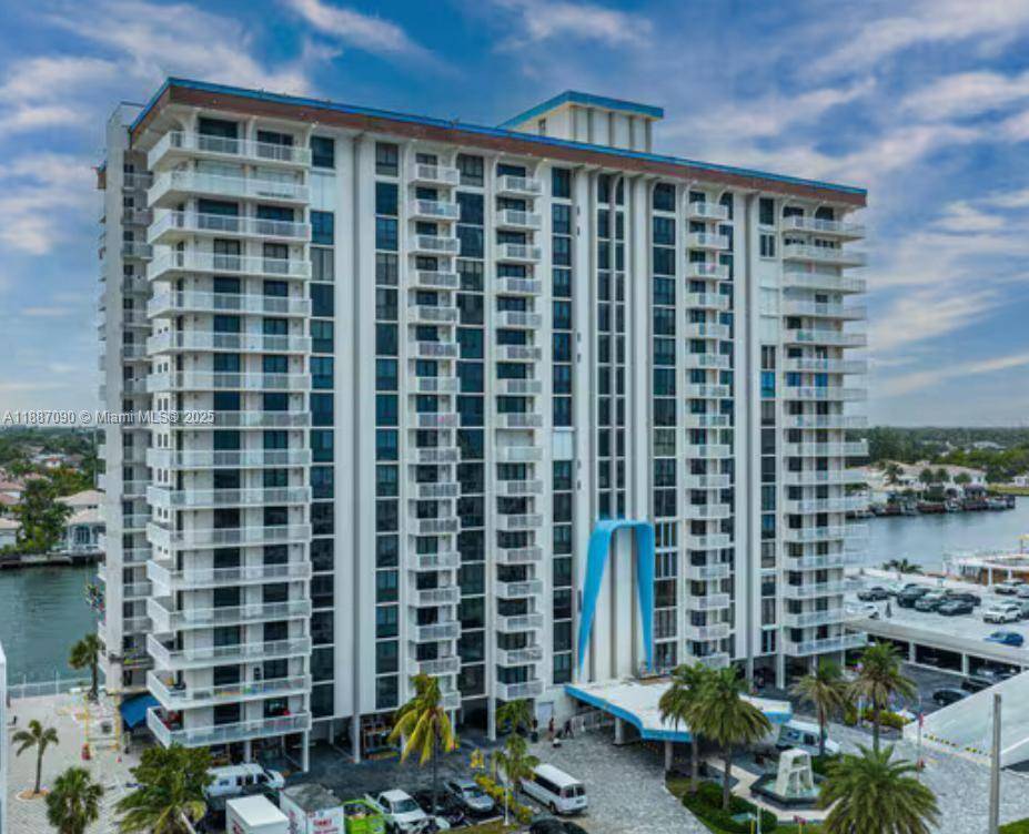 Stunning 2 Bed, 2 Bath Apt Condo Allington Towers North, Hollywood Beach.