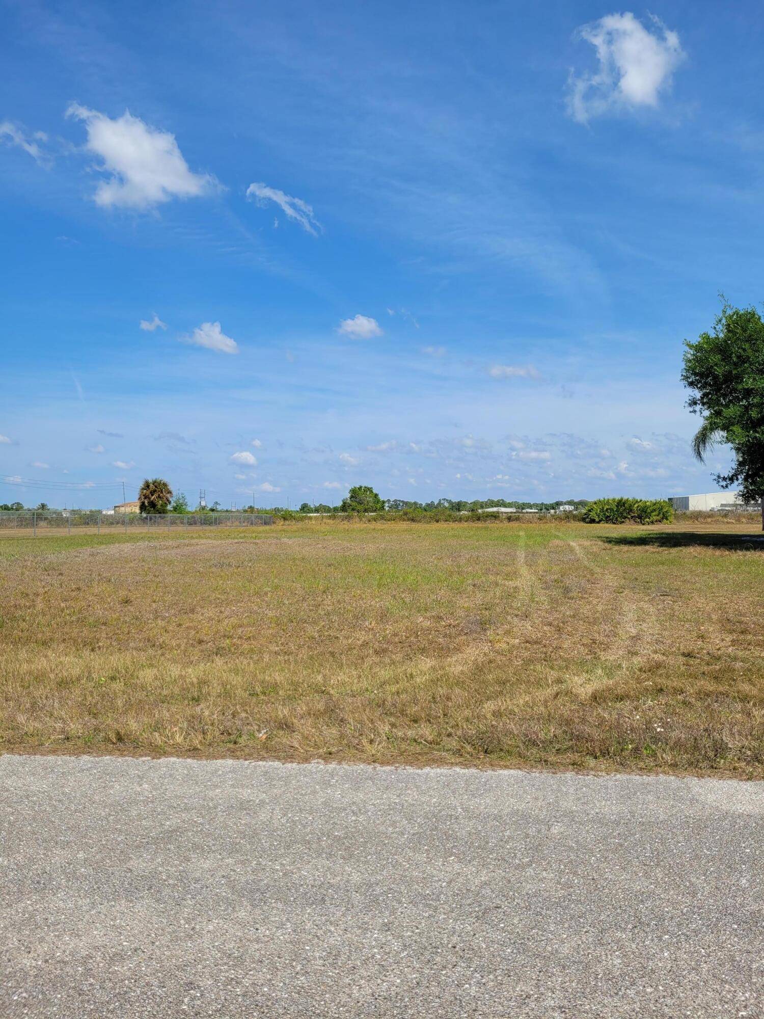 Lot is located in the golf community of Spring Lake International Golf Resort.