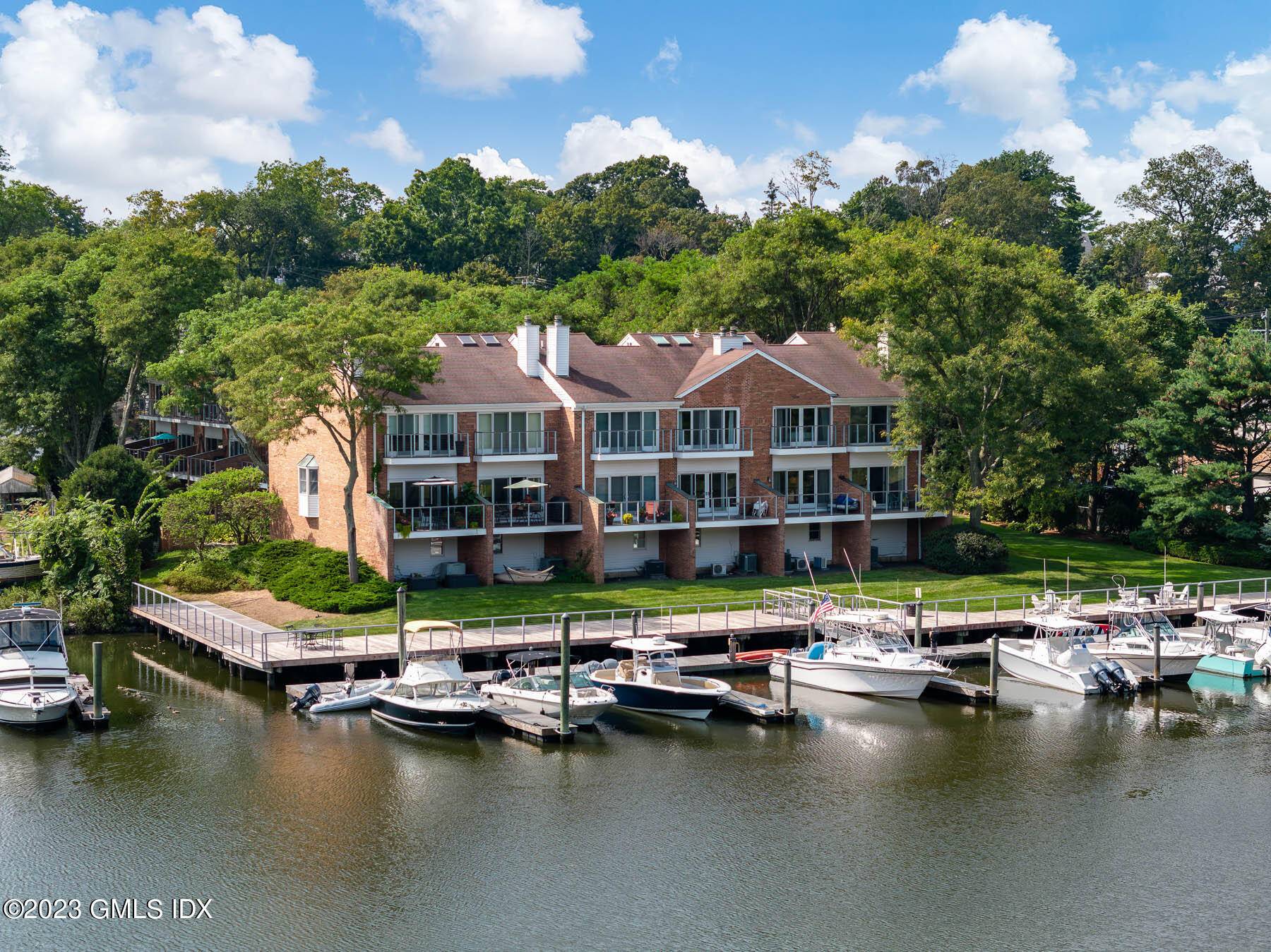 WATERFRONT TOWNHOUSE WITH DOCK !