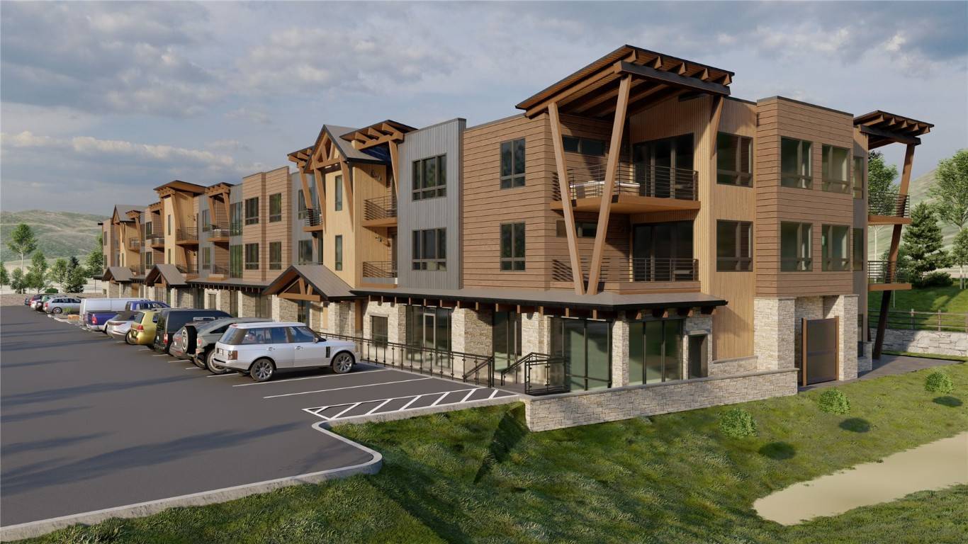 Resting at the base of Mount Royal in the high mountain enclave of Frisco, Colorado, 9097' Flats provides Summit County with its most stylish and thoughtfully appointed residences yet.