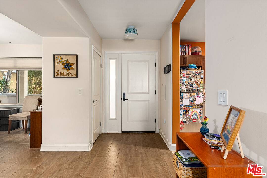 8238  W Manchester Ave 3BR La