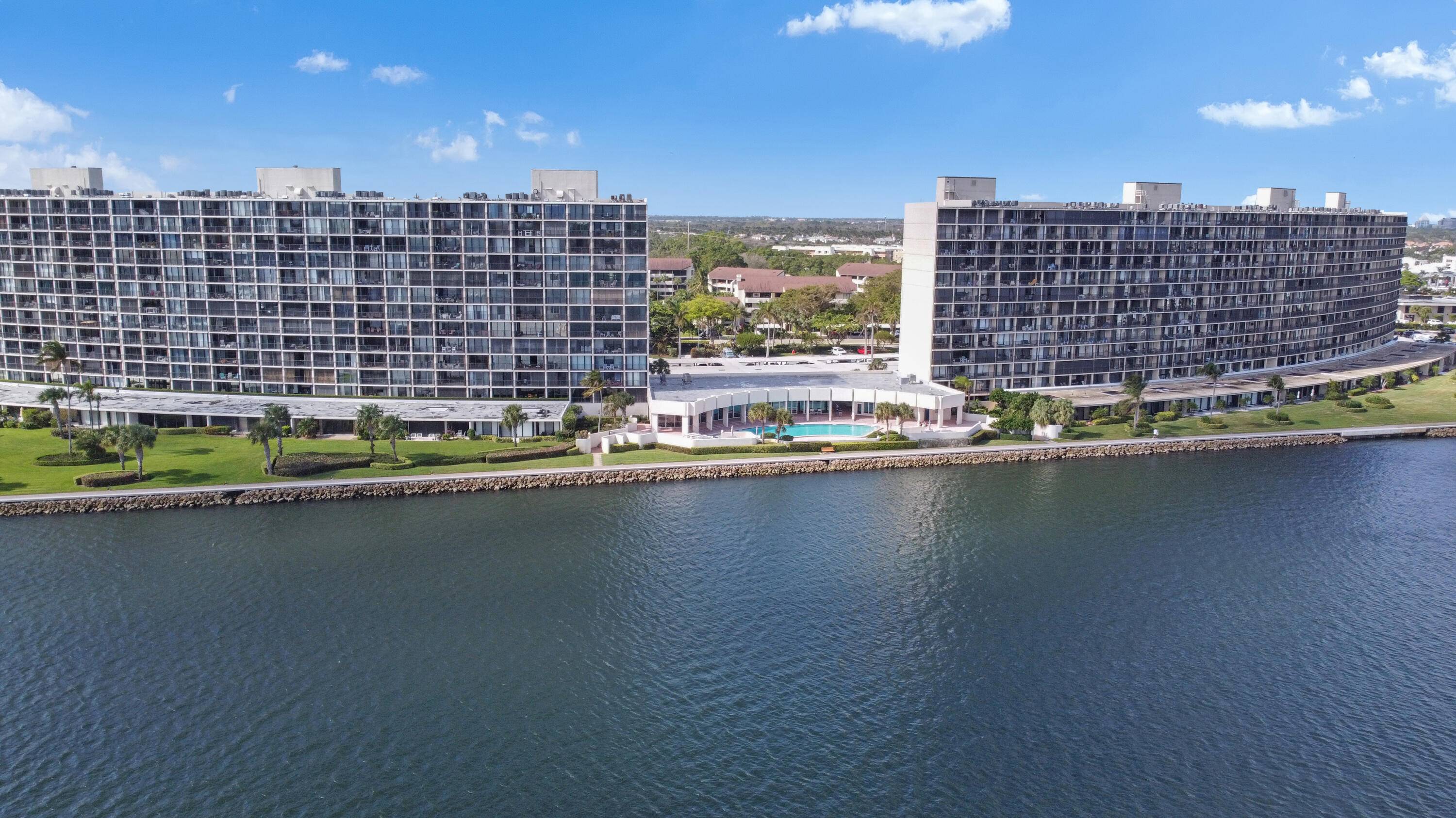 Welcome to waterfront living at the desirable Old Port Cove !