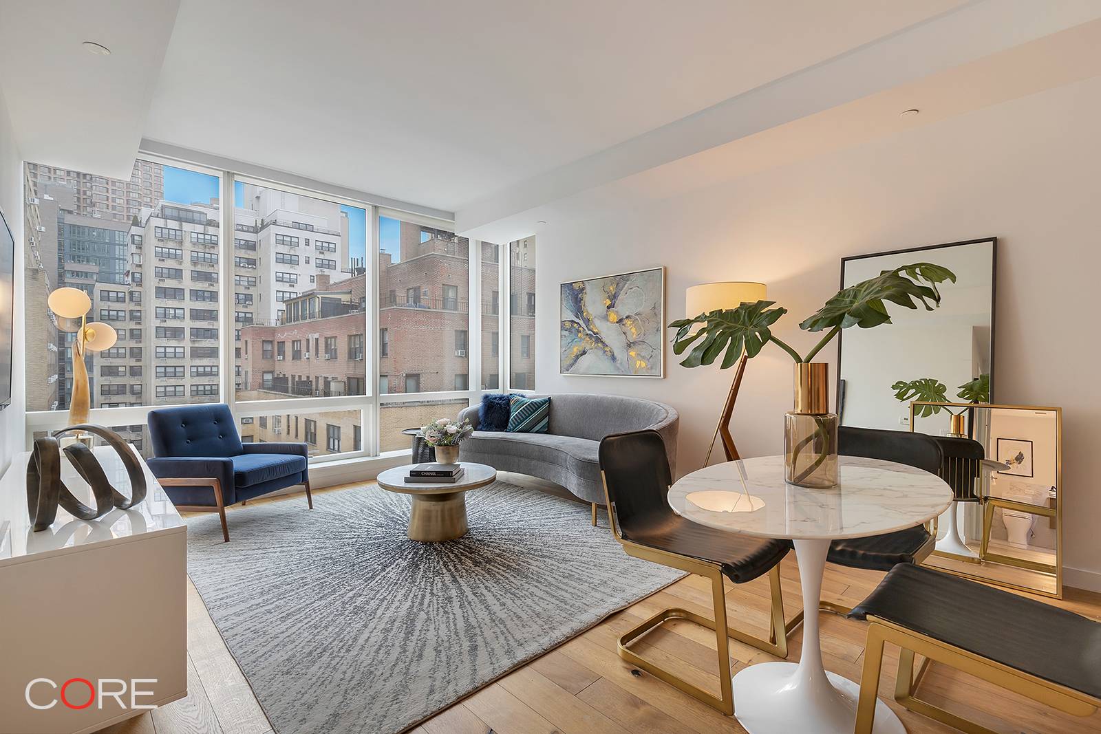 Welcome to this gorgeous and modern one bedroom, one bath apartment, featuring tall ceilings and floor to ceiling windows with eastern and southern exposures.