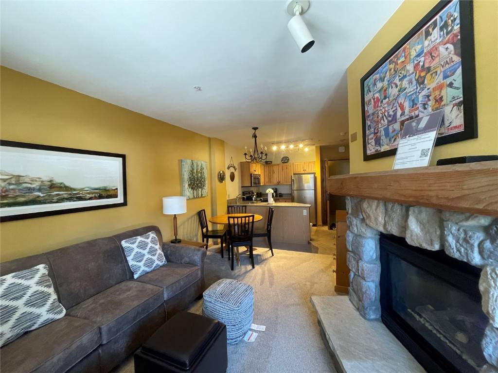 Take in the views of the ski area slopes, lake Dillon and surrounding mountains from this fourth floor gem.