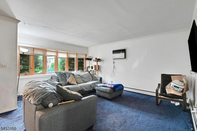 Large living room first floor