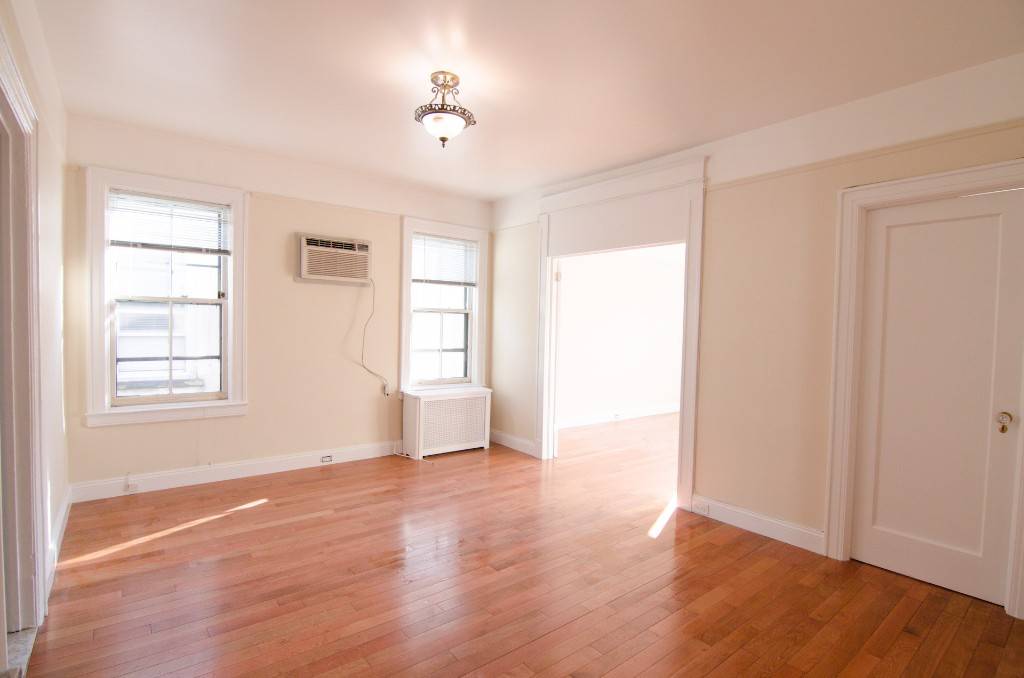 This amazing full floor 3 bedroom listing is located on a quiet tree lined street in Astoria and is just steps away from the subway and everything Astoria has to ...