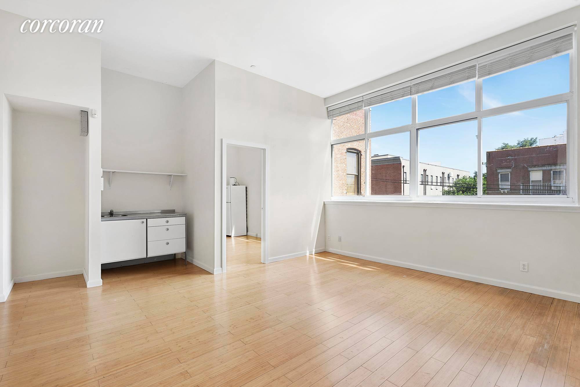 Incredible opportunity for users and investors alike in Greenpoint Lofts !