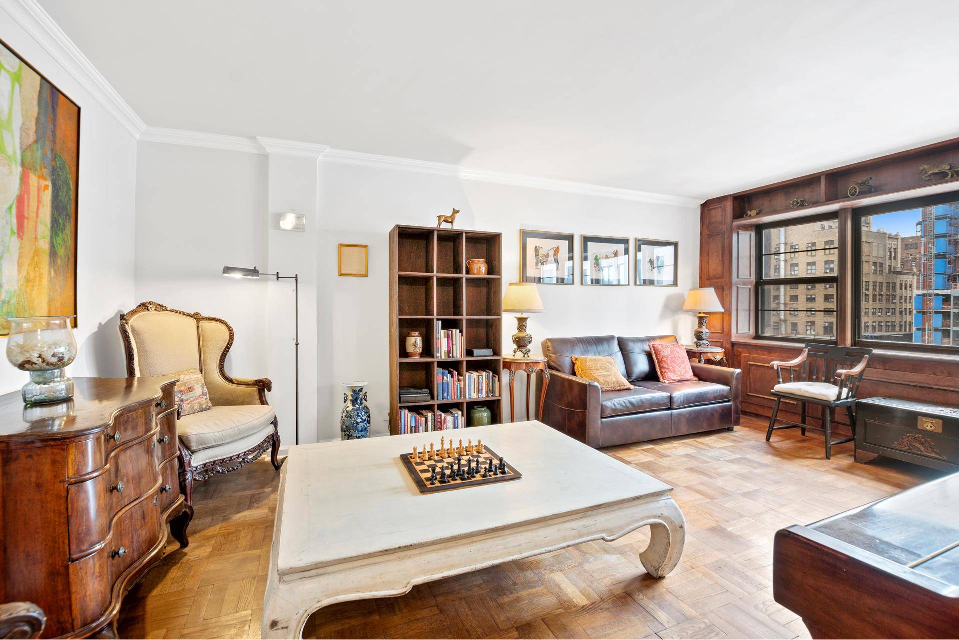 Shown By Appointment Only This beautifully just renovated studio makes the perfect Pied a Terre.