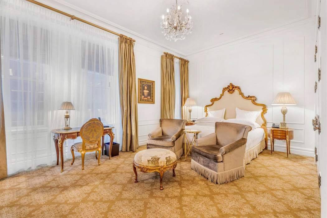 This is a luxuriously appointed suite at the iconic Plaza Hotel, where you can experience extraordinary white glove service for up to 120 days per year with income producing ownership.