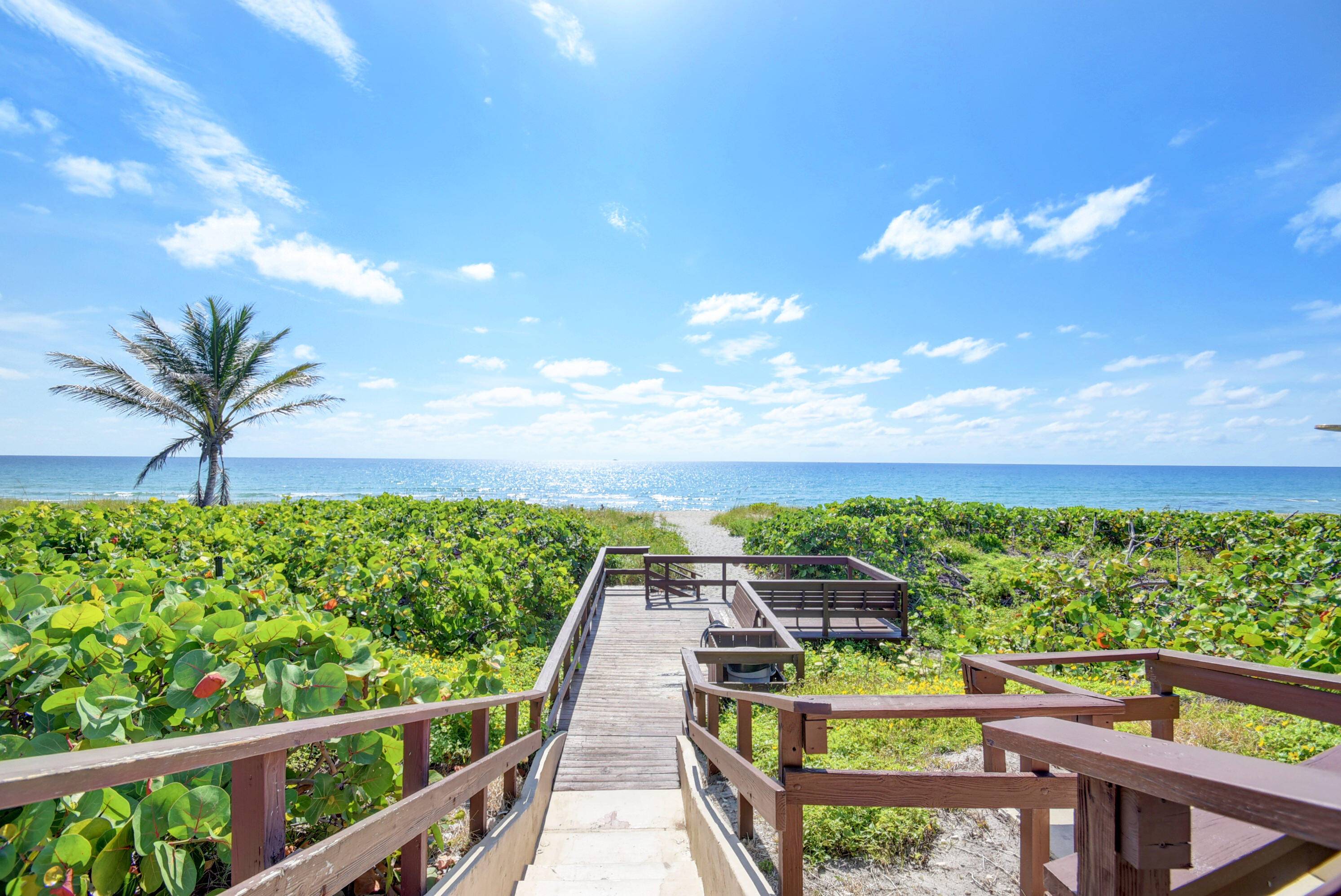 This beautiful 2 bedroom 2 bath condo is located in the lovely beach front community of San Remo, across from one of the finest beaches in Boca Raton.