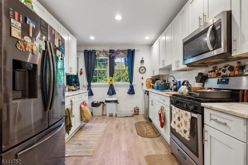 Kitchen Unit 1