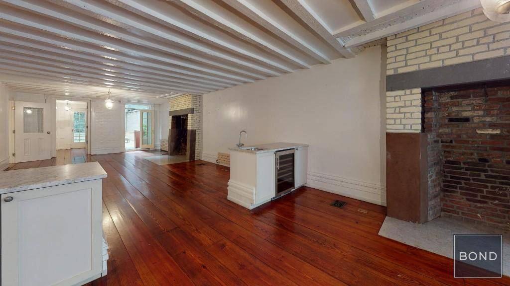 Rarely available jaw dropping luxurious floor through 2 bedrooms, 2.