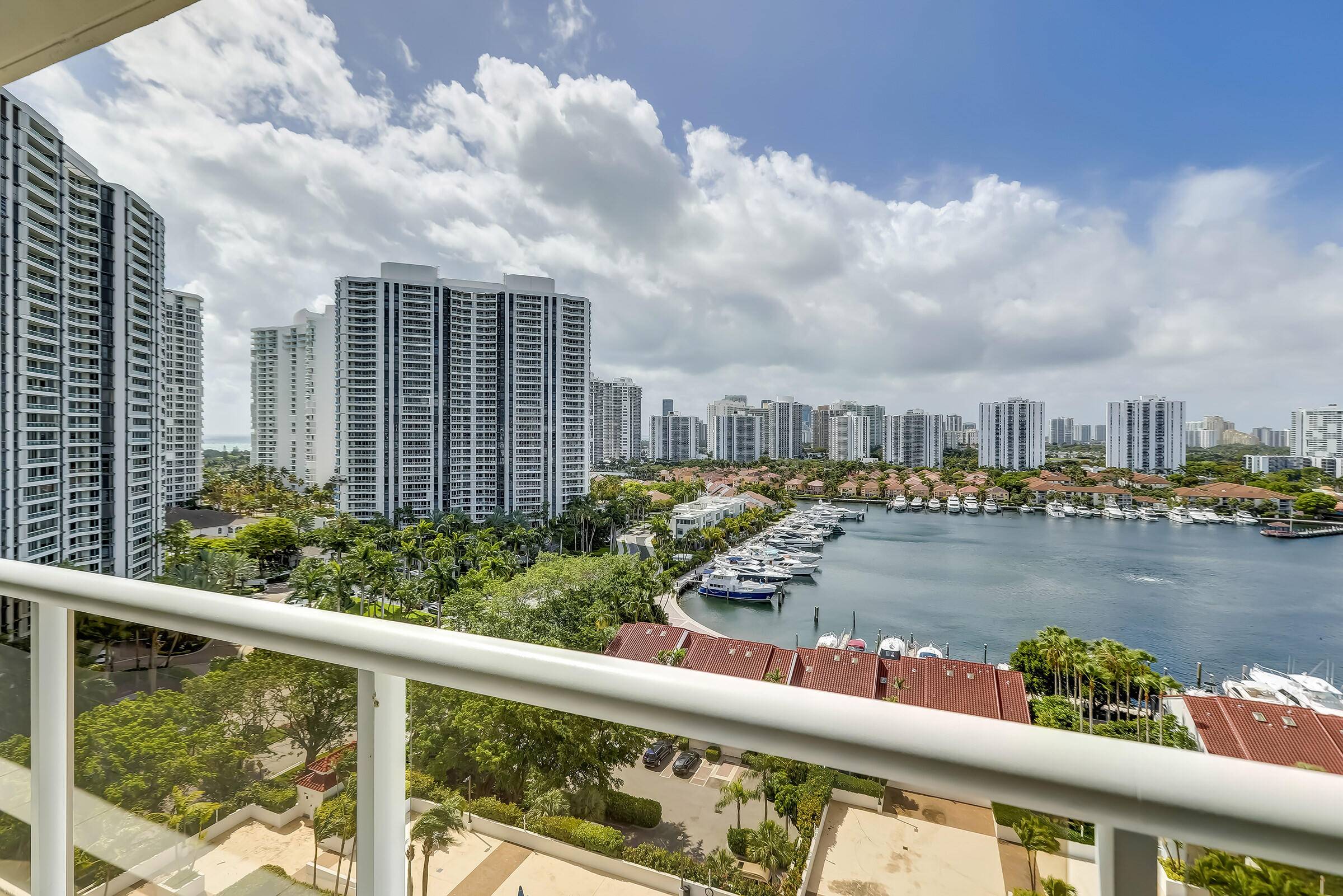 Stunning and Spacious 2 bedroom 2 bath condo with NOTHING BUT VIEWS, in this completely renovated condo !