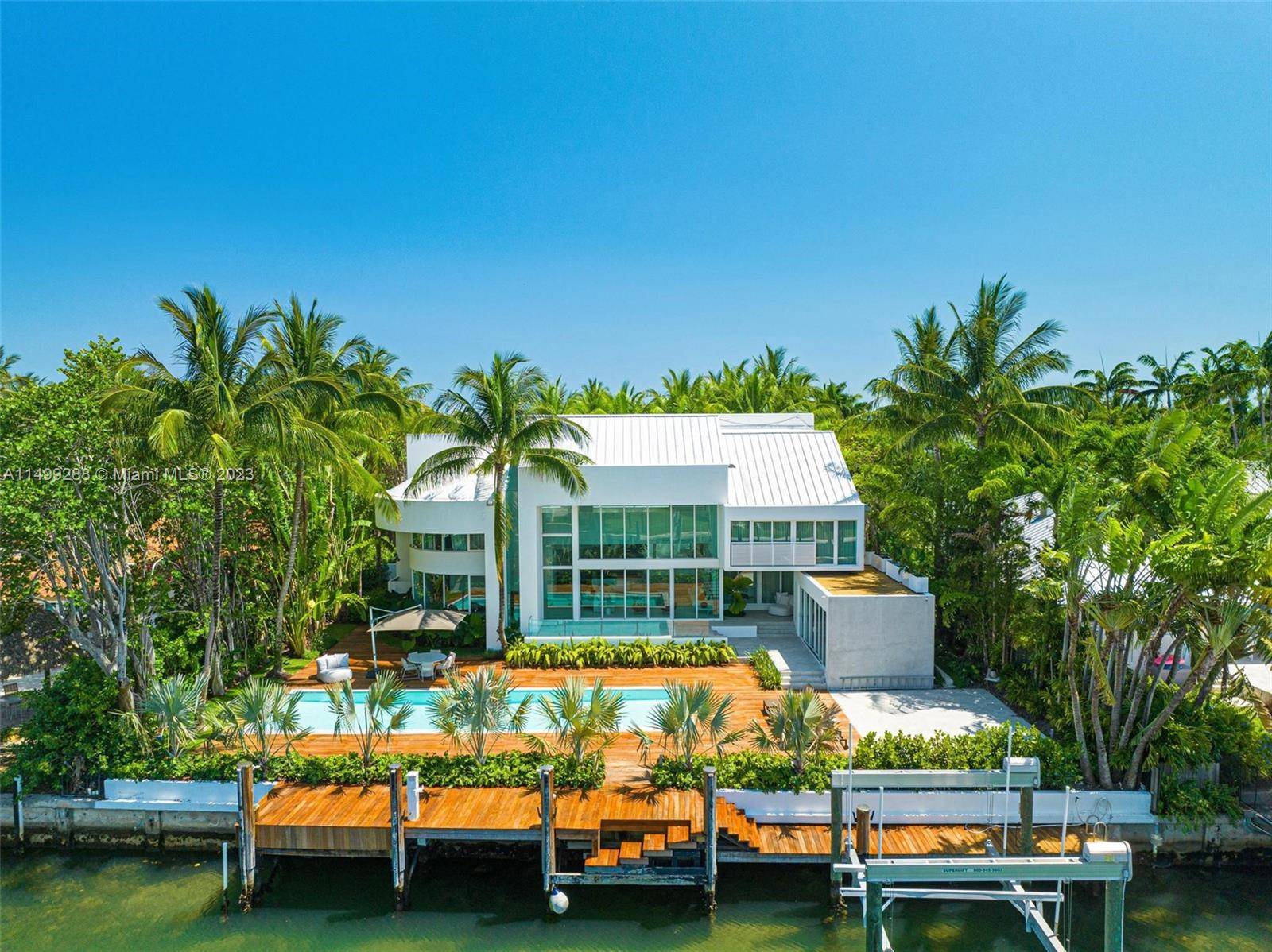 Experience luxury living at its finest in this stunning Key Biscayne waterfront home.