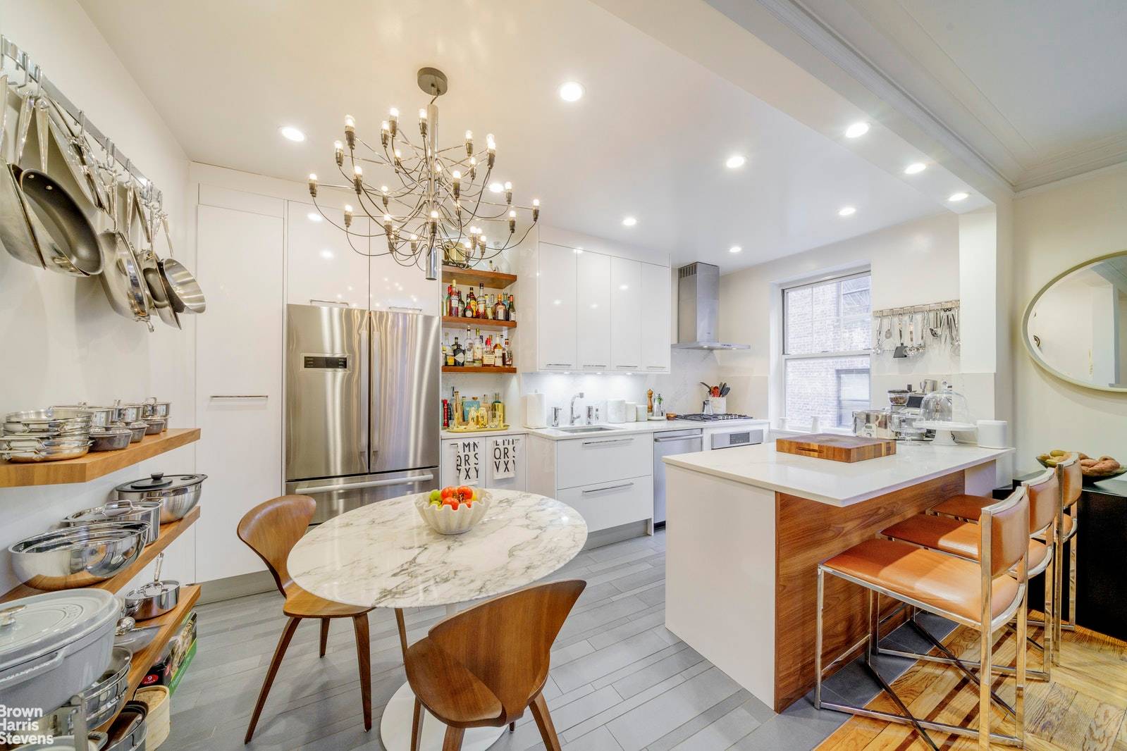 Showstopper One Bedroom One Bath exquisitely renovated apartment in one of Hudson Heights most sought after buildings.