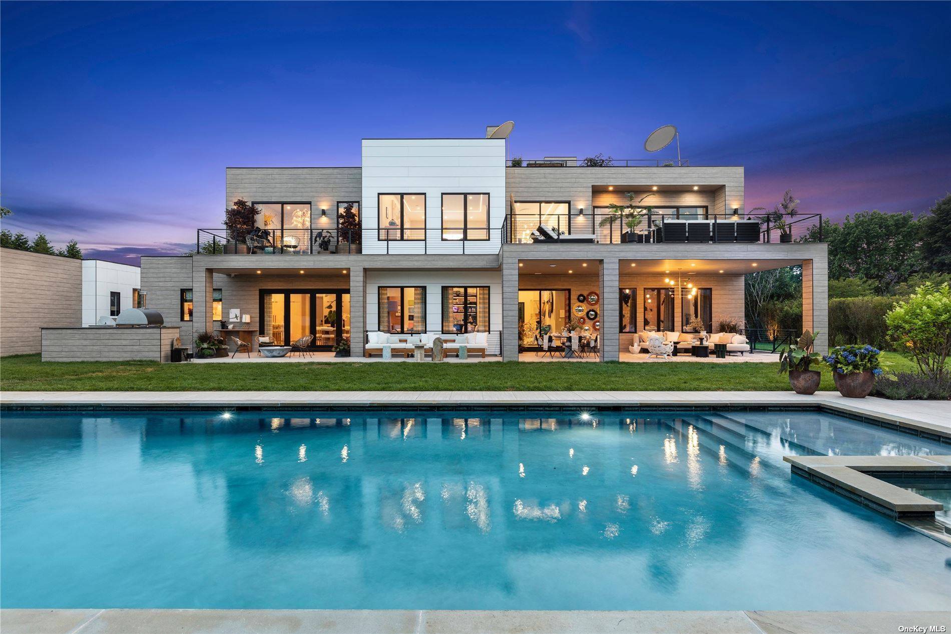 Located in the heart of Bridgehampton, this new construction 9, 591sqft modern residence was just completed in July 2023.
