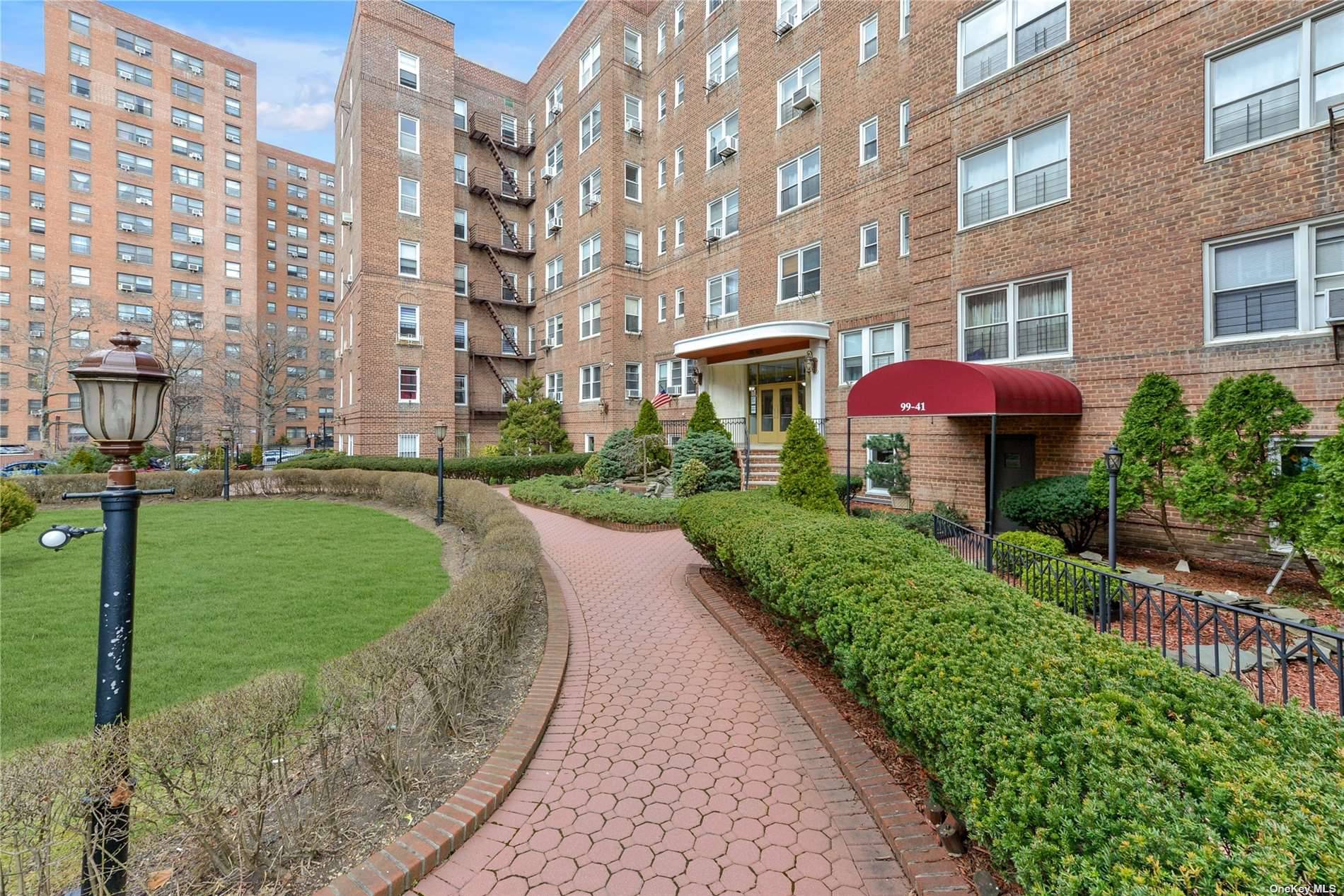 Welcome to your new home in the heart of Rego Park !