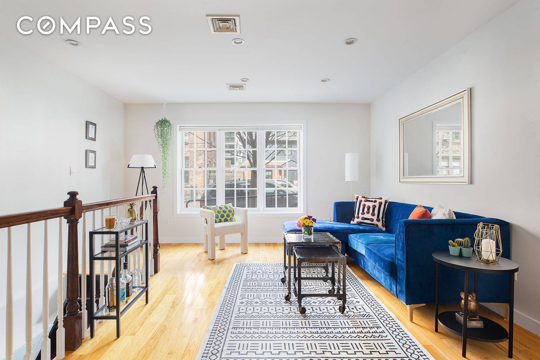 Incredible opportunity to own a duplex condominium in the exciting and quickly popular neighborhood of Greenwood Heights with easy access to so many great stores and restaurants.