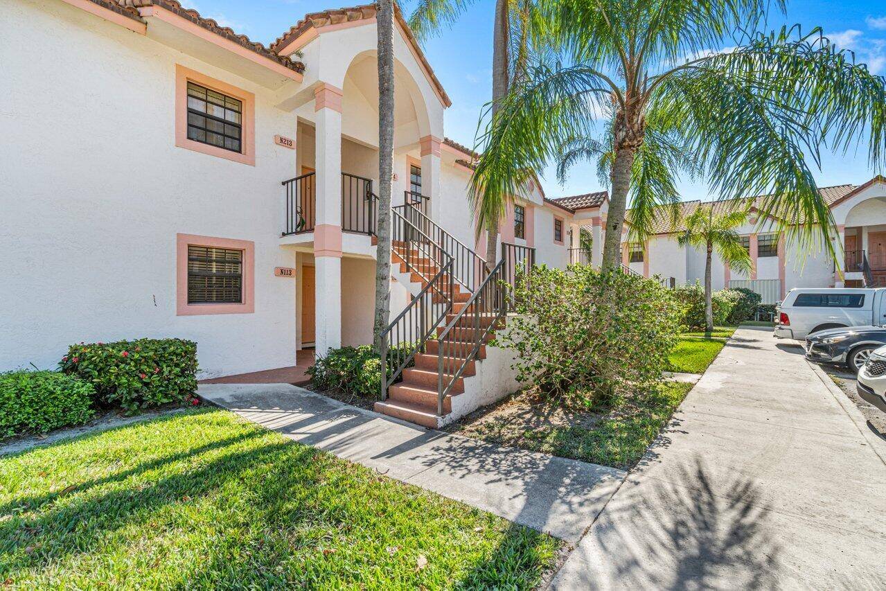 This gorgeous two bedroom two bathroom is truly a gem close to the beach and FAU.