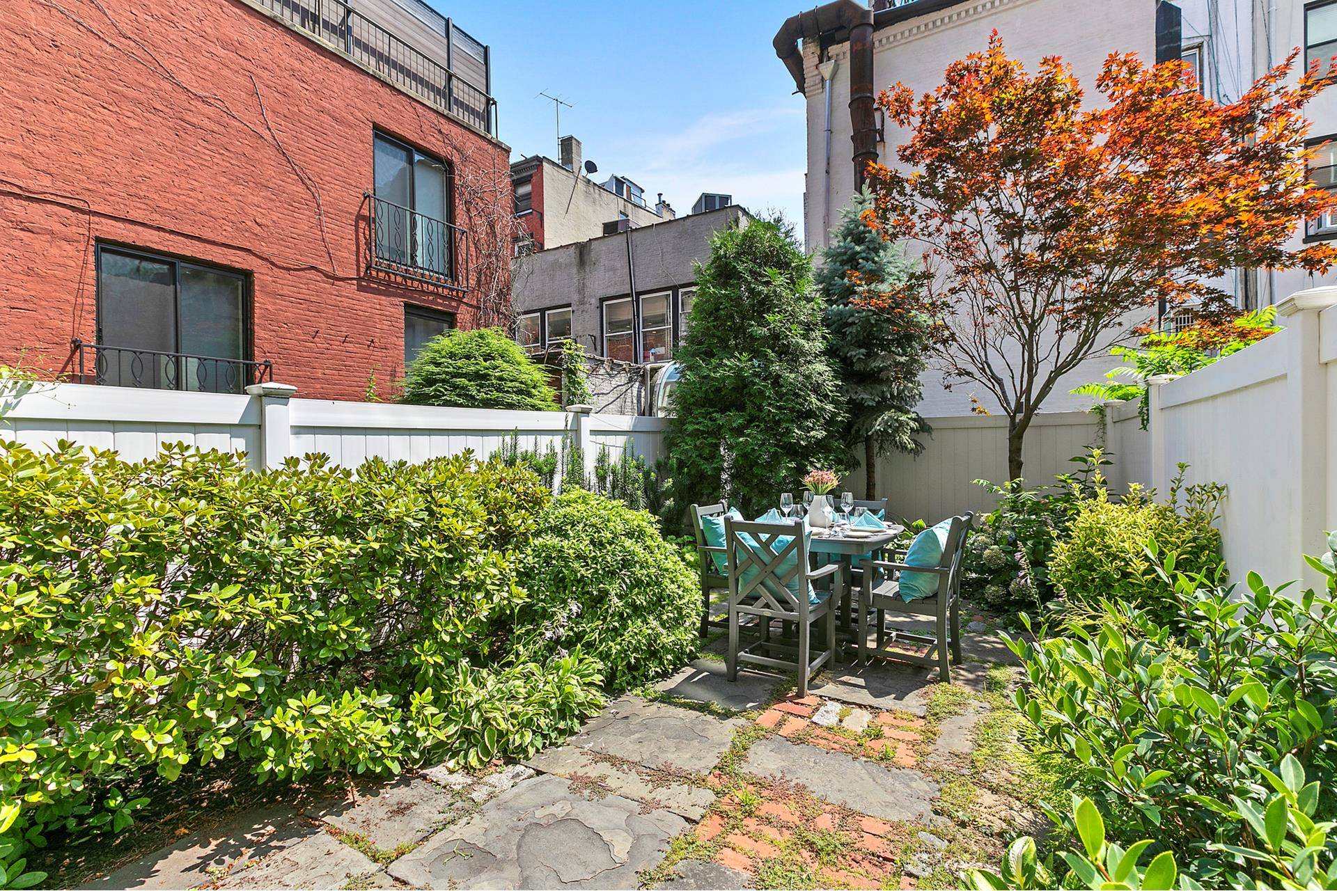 Stunning 2 Bedroom with Private Garden, WB Fireplace, W D and Central AirLocated in historic Brooklyn Heights, this quiet and sunny 2 Bedroom 1 Bath garden apartment features a large ...
