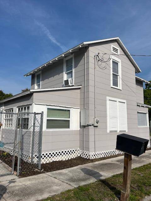 Renovated vintage home with charm located just steps from Historic Downtown Fort Pierce.