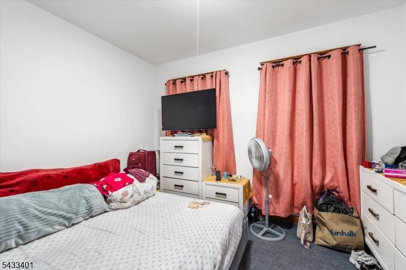 Bedroom 1st fl