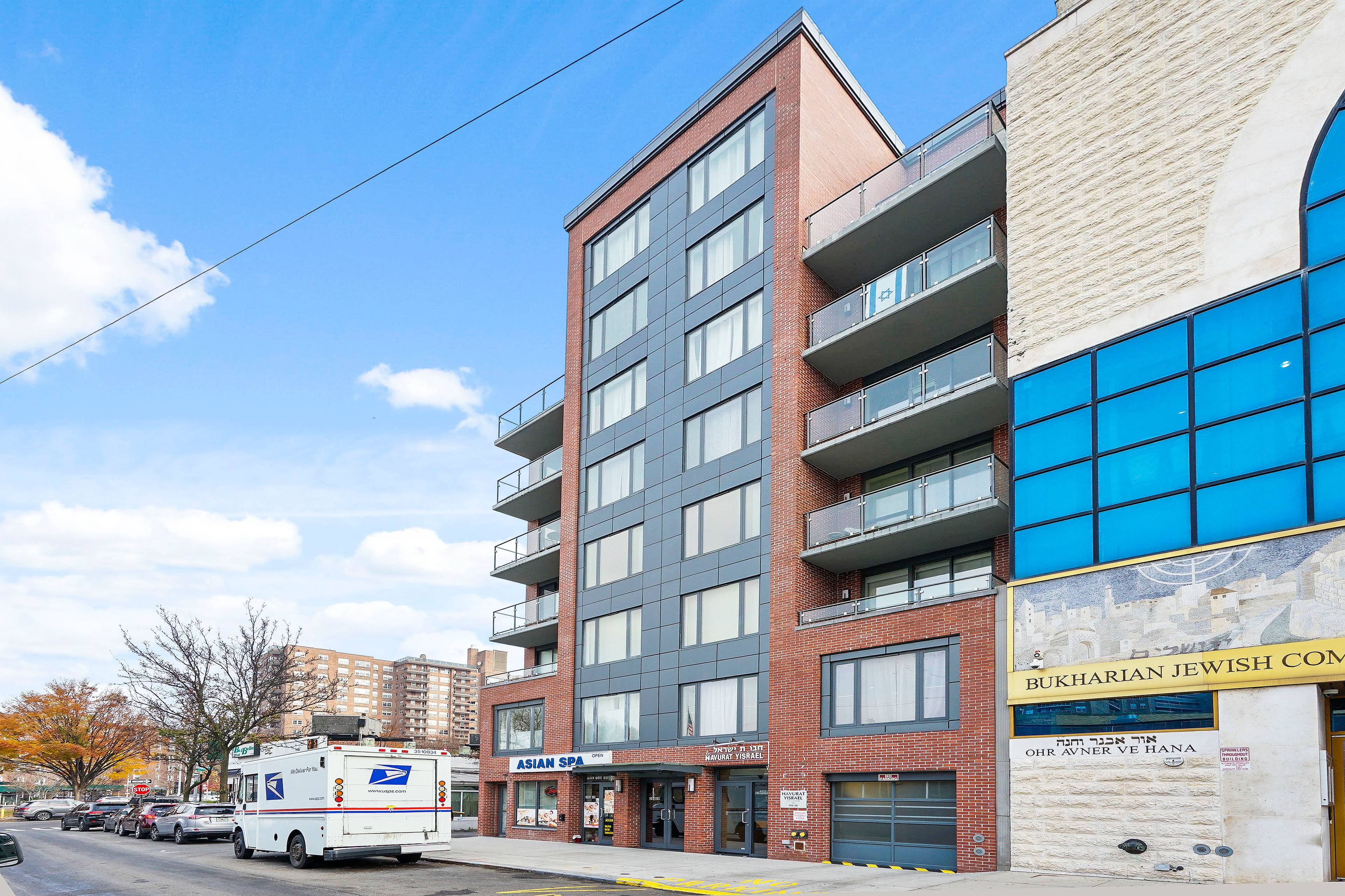 Welcome to Milana Condo's located between Austin St amp ; Queens Blvd.